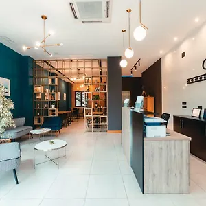 Отель Oda Hotel Tirana, Тирана